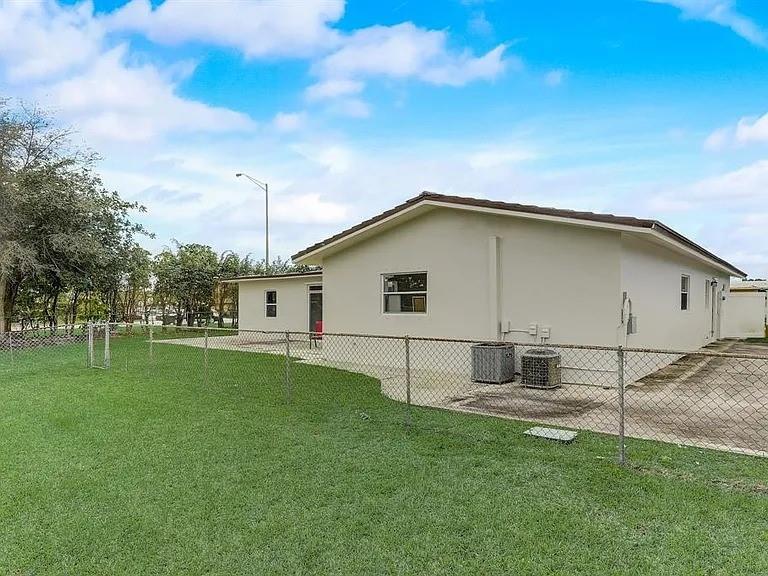 Margate Shores 66-4 B - Residential