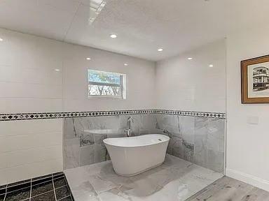 Margate Shores 66-4 B - Residential