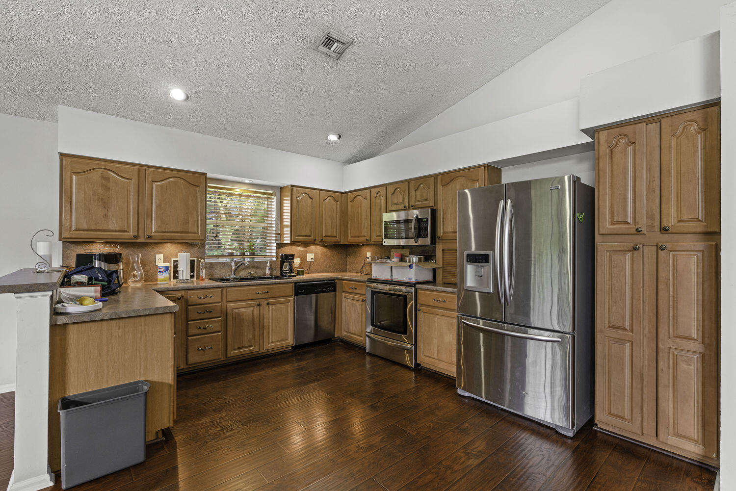 EMERALD FOREST OF WELLINGTON - Residential Lease