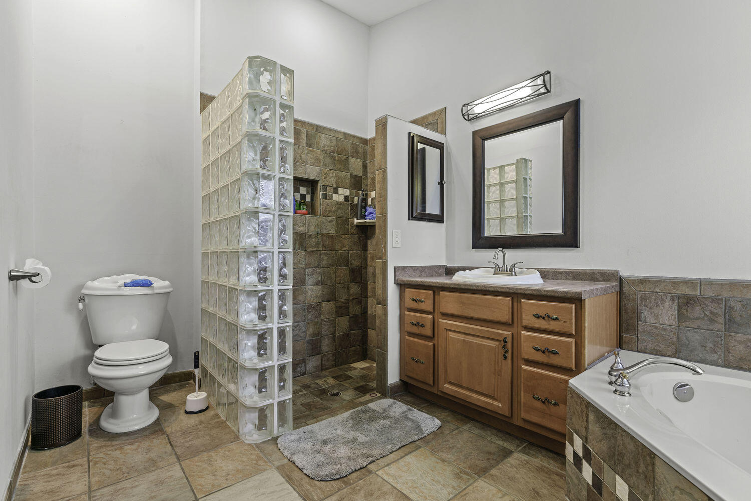 EMERALD FOREST OF WELLINGTON - Residential Lease