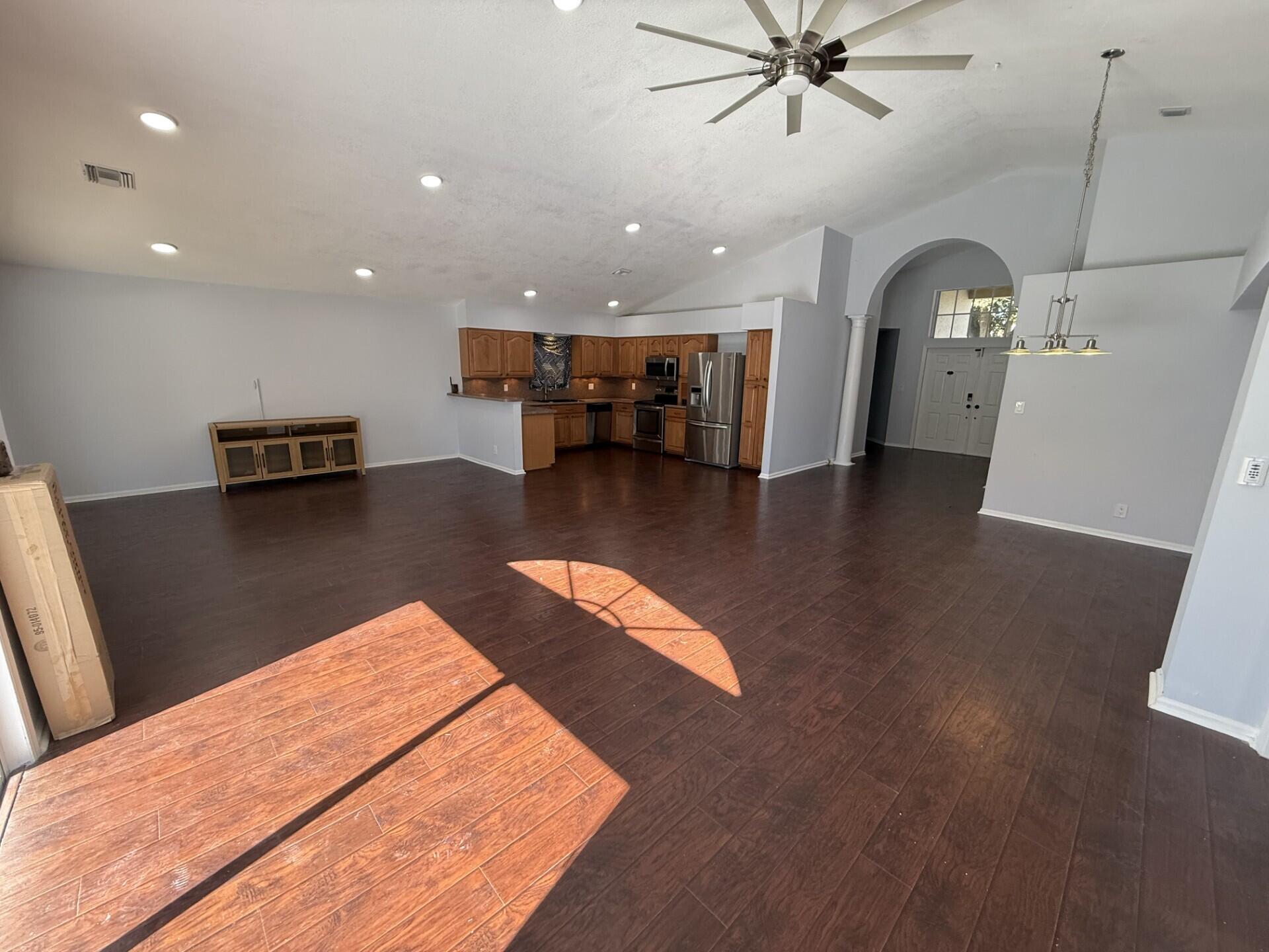 EMERALD FOREST OF WELLINGTON - Residential Lease