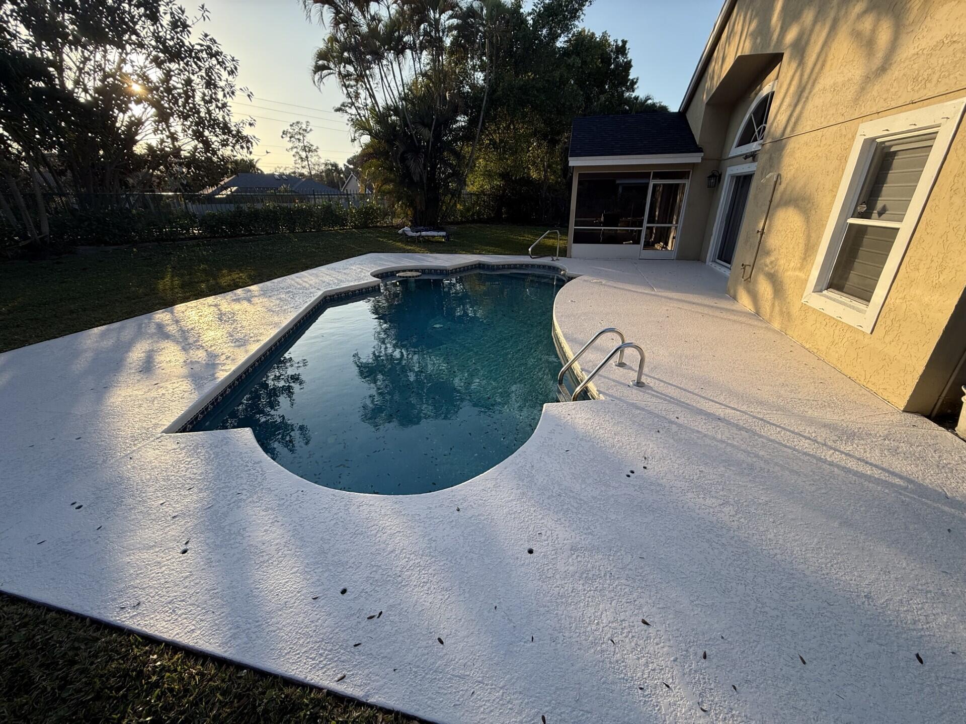 EMERALD FOREST OF WELLINGTON - Residential Lease