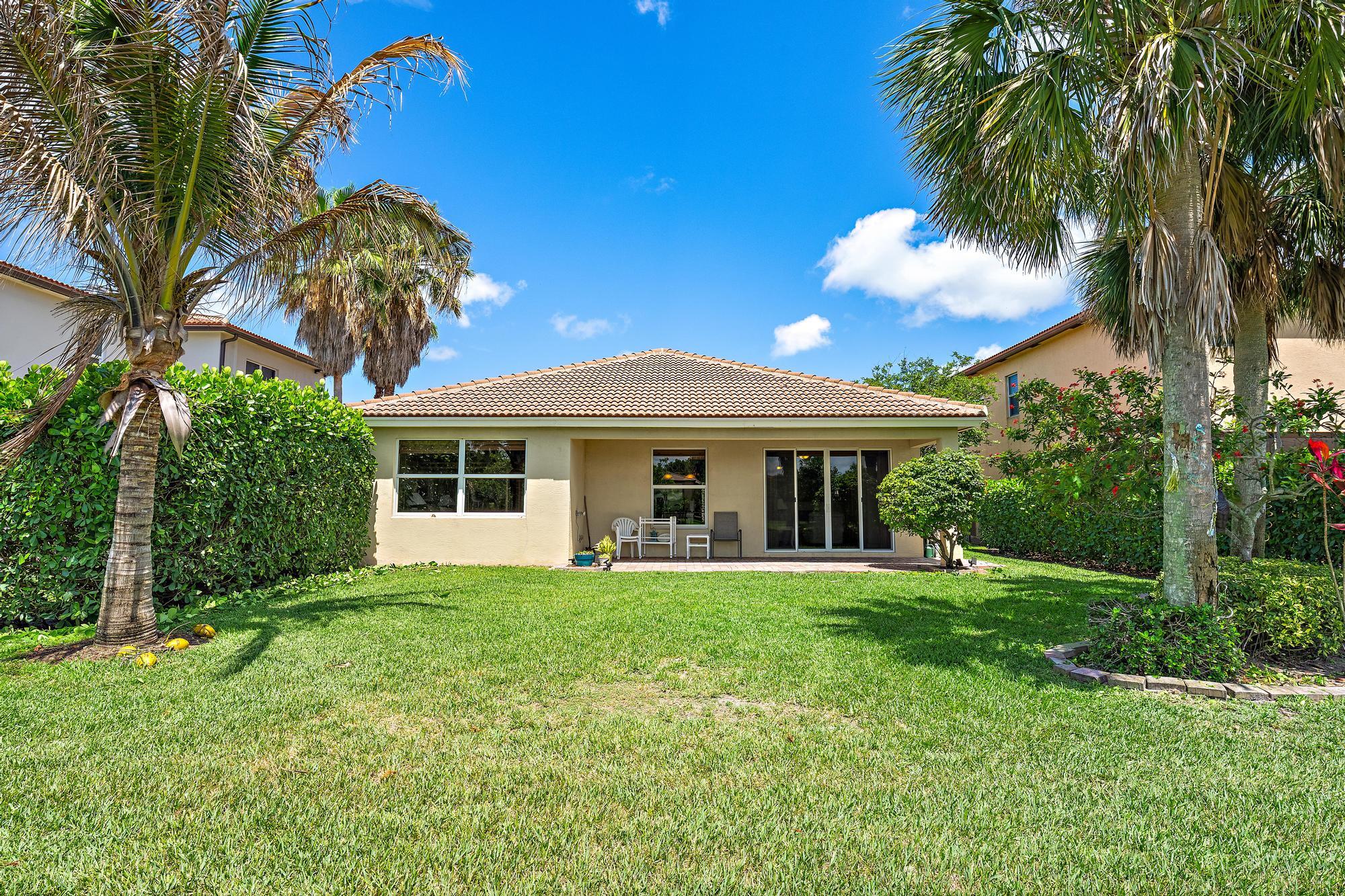 LOXAHATCHEE RESERVE NORTH - Residential