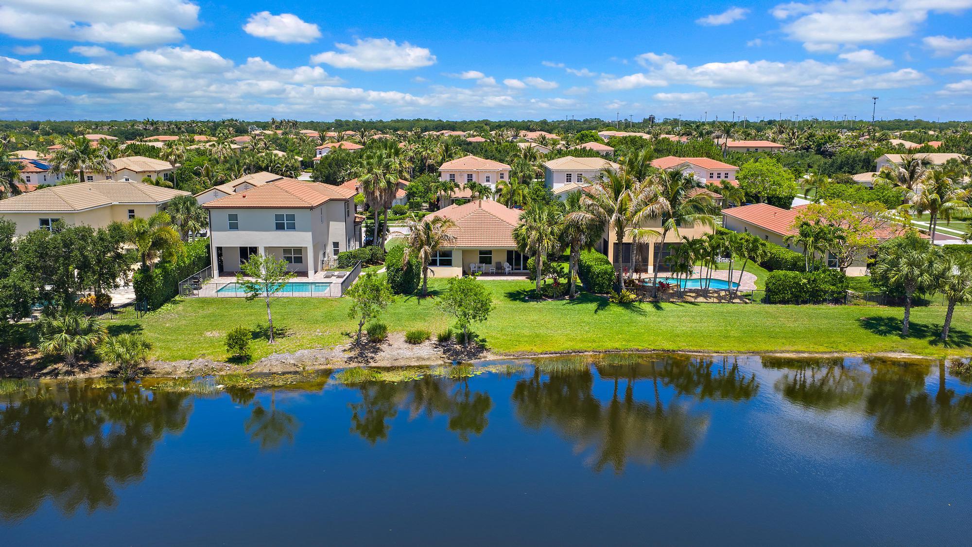 LOXAHATCHEE RESERVE NORTH - Residential