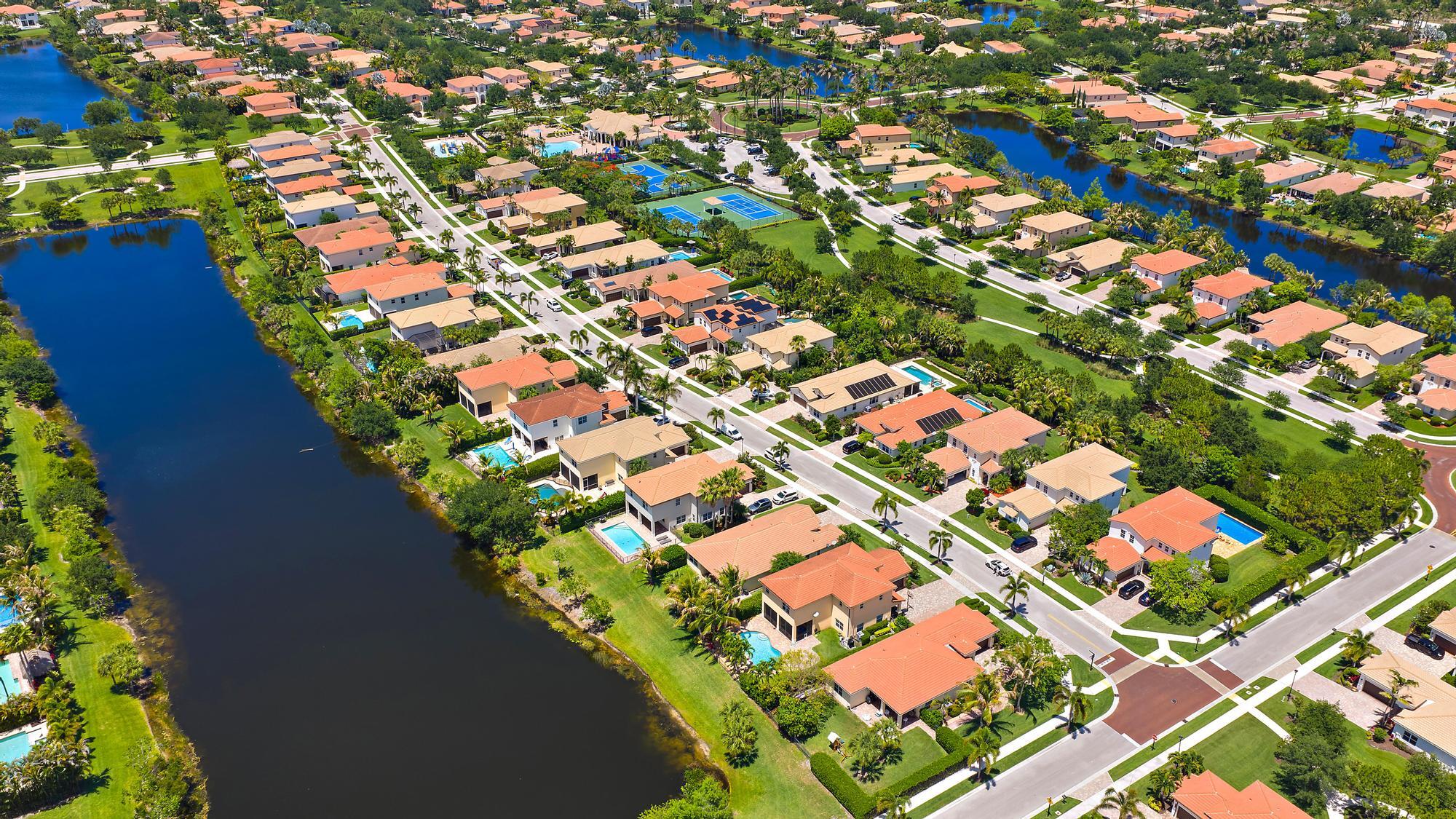 LOXAHATCHEE RESERVE NORTH - Residential