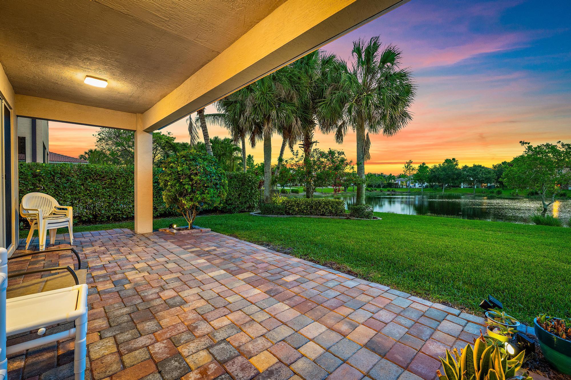 LOXAHATCHEE RESERVE NORTH - Residential