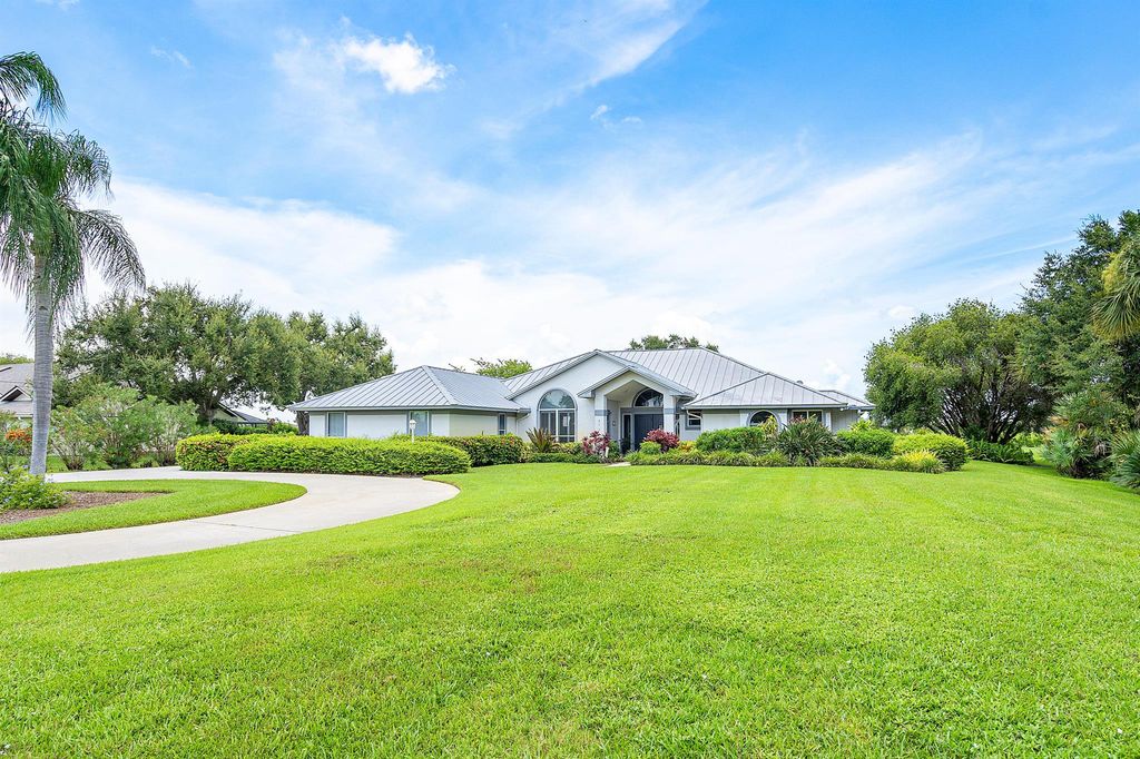 Photo of 4761 SW Bimini Circle N, Palm City, FL 34990 (MLS # R11008206)