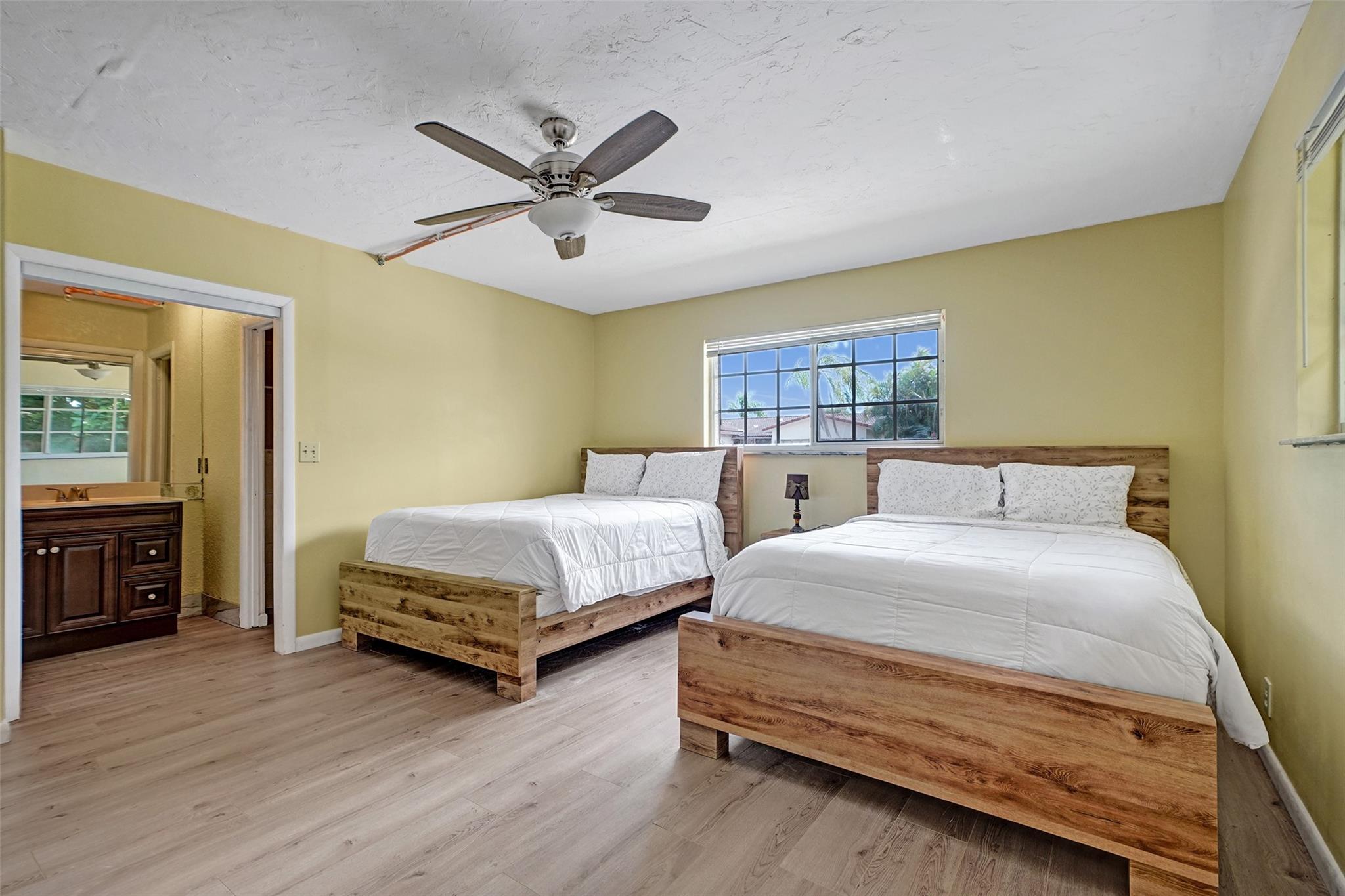 Hollywood Hills Amd 6-31 - Residential Lease