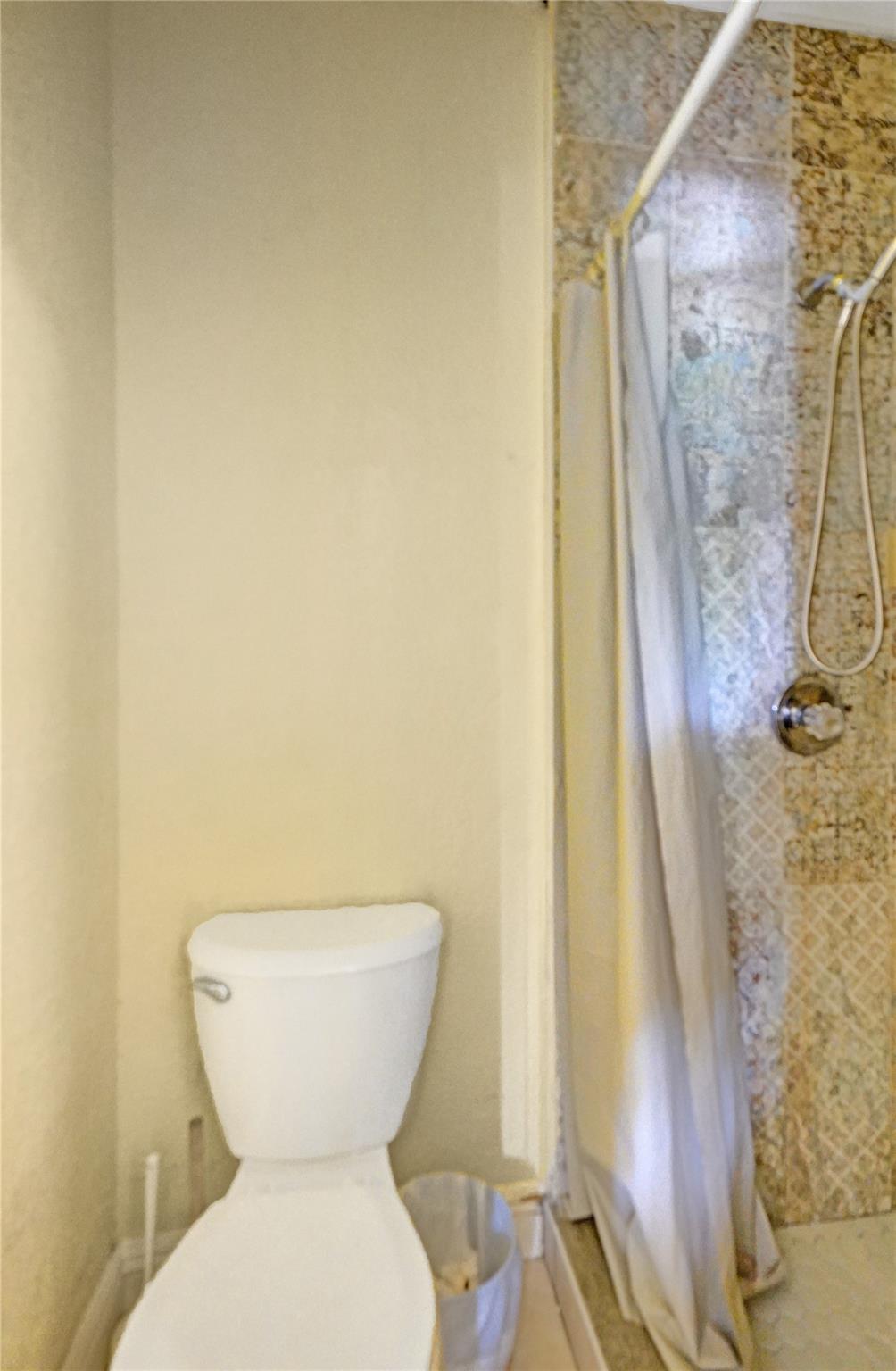 Hollywood Hills Amd 6-31 - Residential Lease