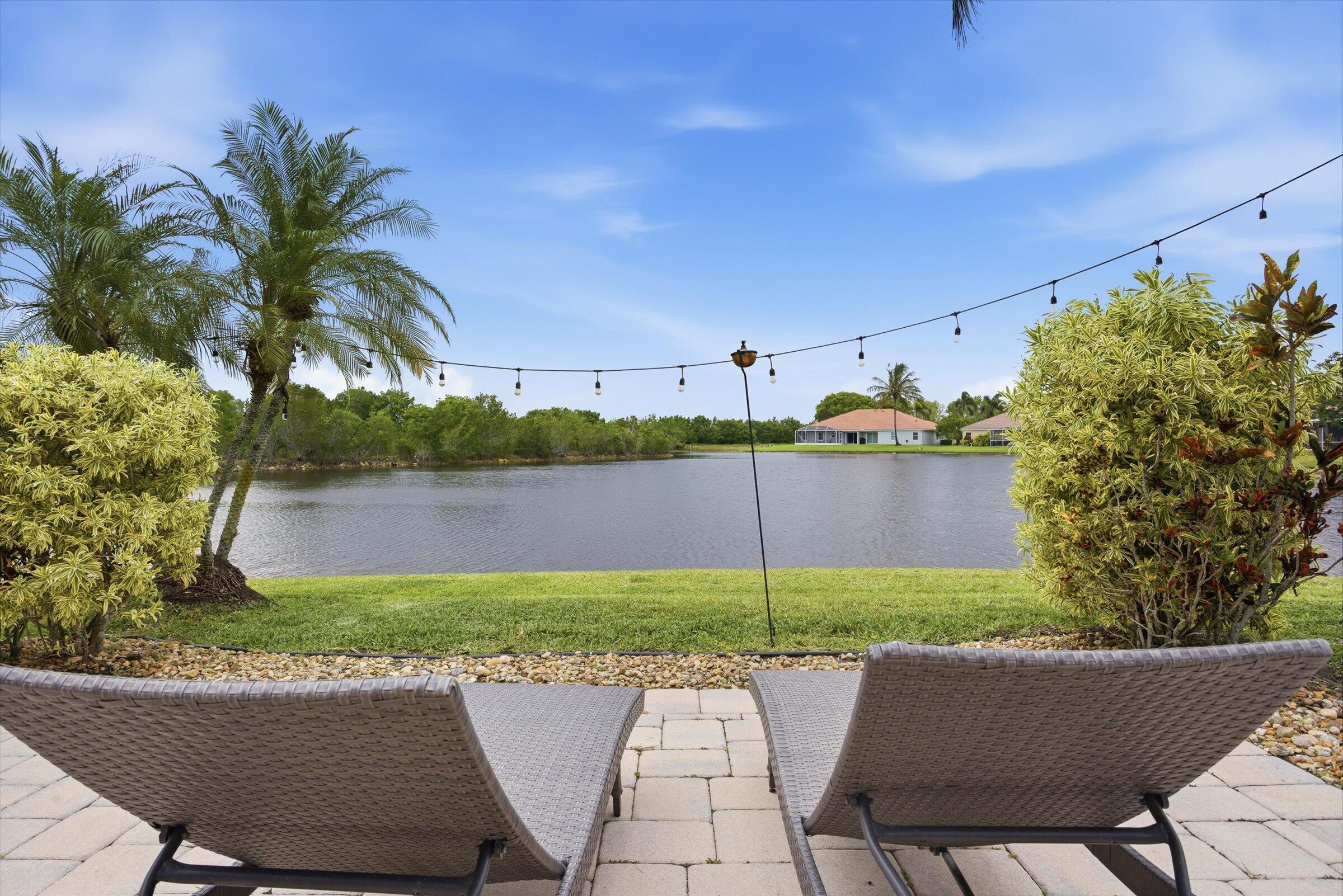 1913 Silverbell Terrace, Weston, FL, 33327/$1,195,000 3 1913 Silverbell Terrace