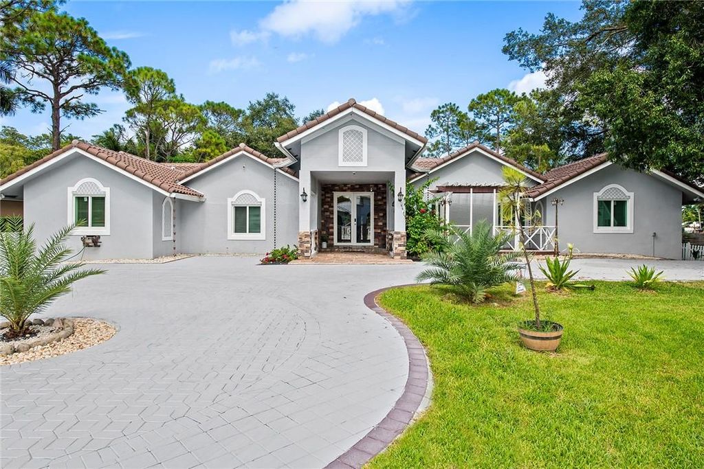 Photo of 6344 NW 74th Terrace, Parkland, FL 33067 (MLS # F10441159)