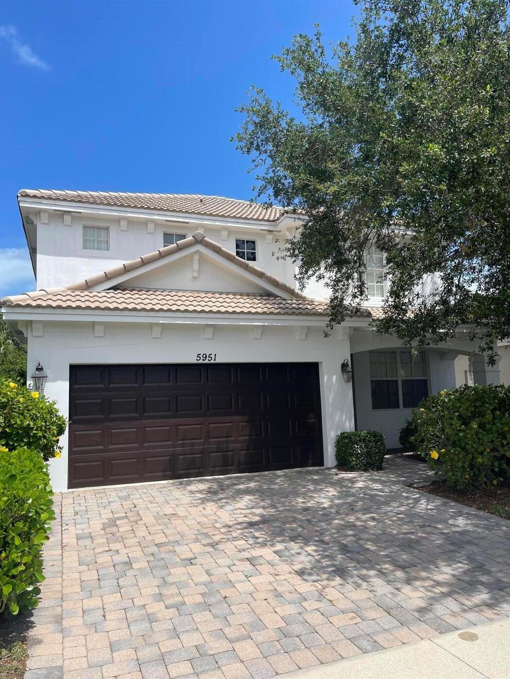 Photo of 5951 SE Crooked Oak Avenue, Hobe Sound, FL 33455 (MLS # R11083681)