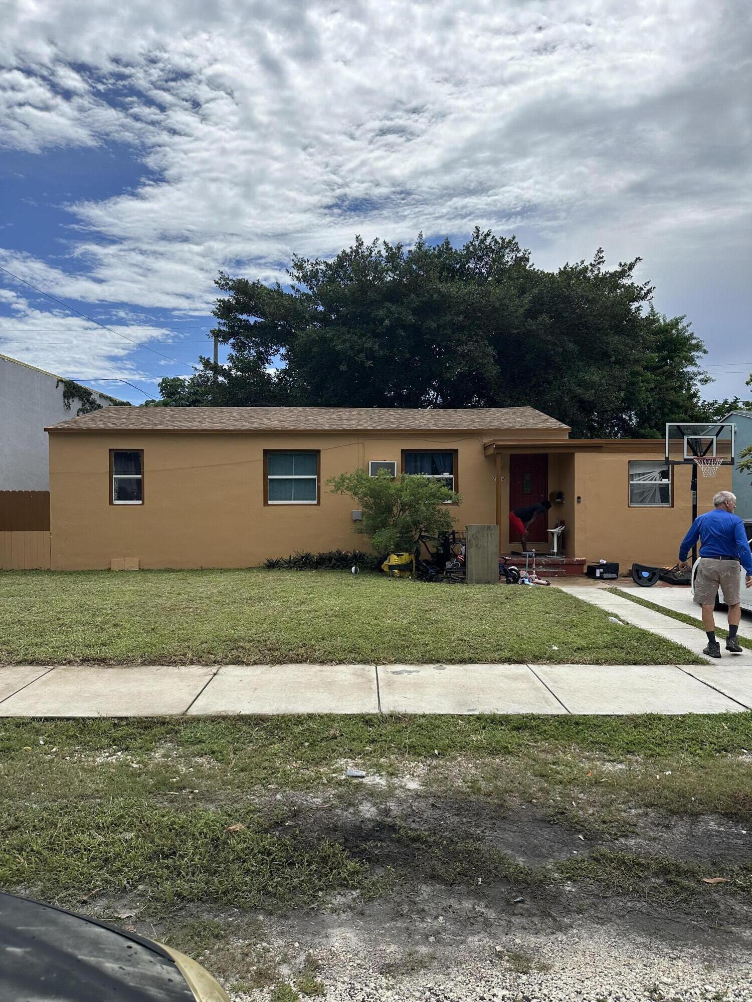 SUNNYSIDE ESTATES - Residential