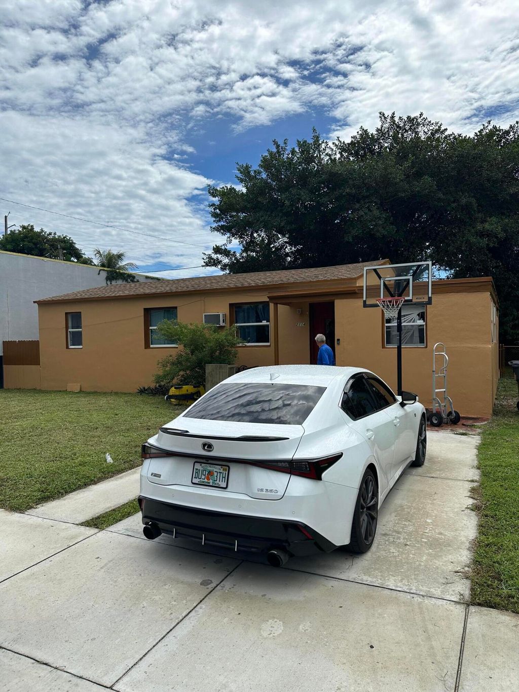 Photo of 2114 Dewey Street, Hollywood, FL 33020 (MLS # B26028582)