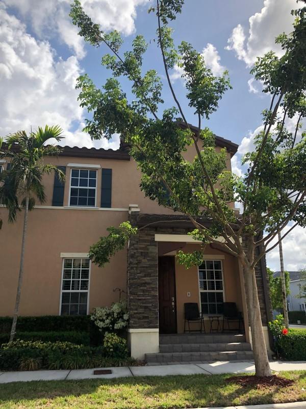 Kendall Commons Twnhms - Residential Lease