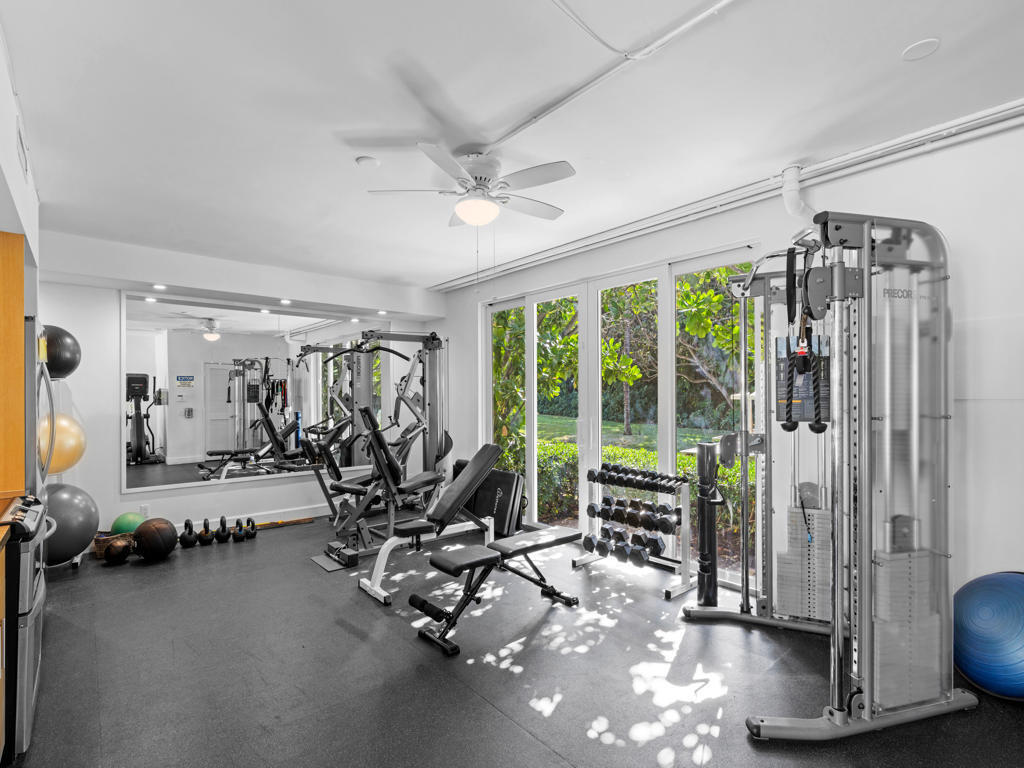 TWENTY FIVE HUNDRED SOUTH OCEAN BLVD CONDO - Residential