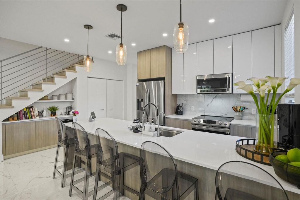 Photo of 1514 SW 4th Avenue #1514, Fort Lauderdale, FL 33315 (MLS # F10552209)