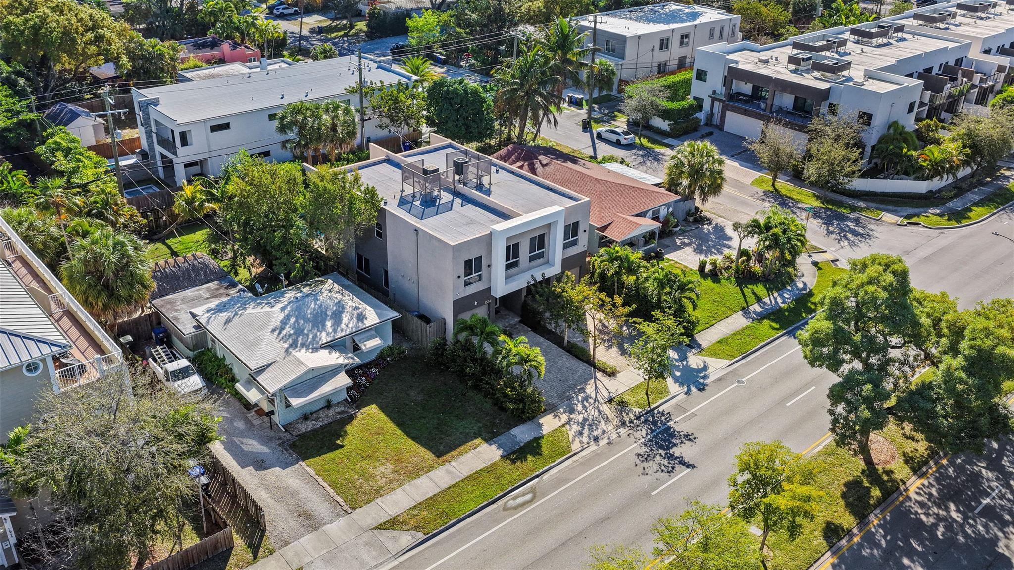 NO NAME - Residential