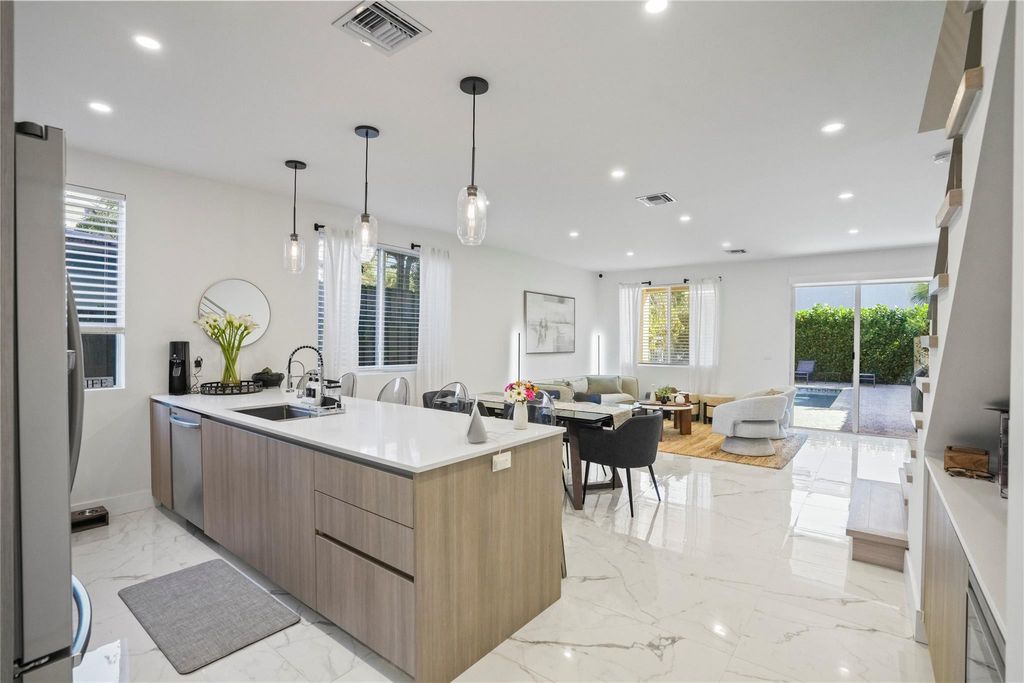 Photo of 1514 SW 4th Avenue #1514, Fort Lauderdale, FL 33315 (MLS # F10552209)