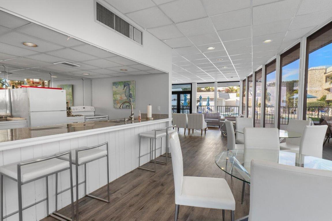 COSTA DEL REY COND - Residential