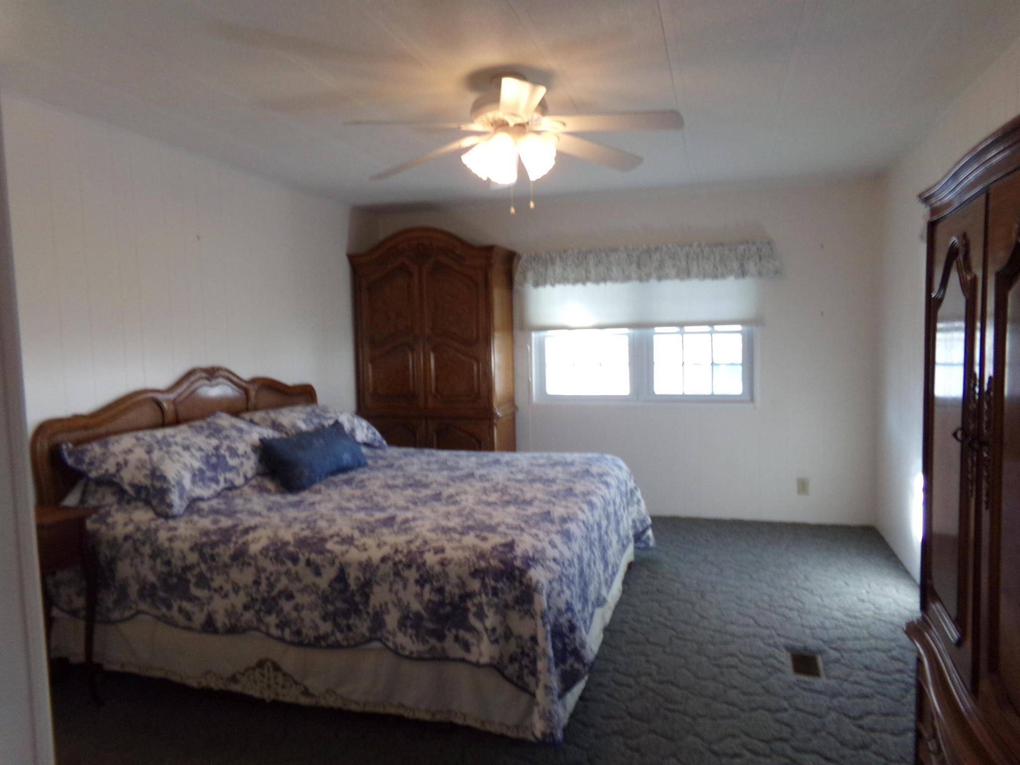 JAMAICA BAY MOBILE HOME C - Residential