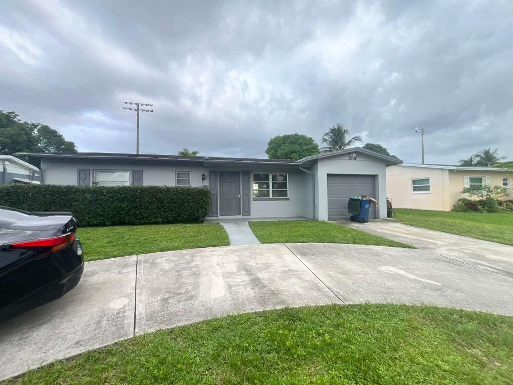 Lauderdale Lakes East Gat - Residential Lease