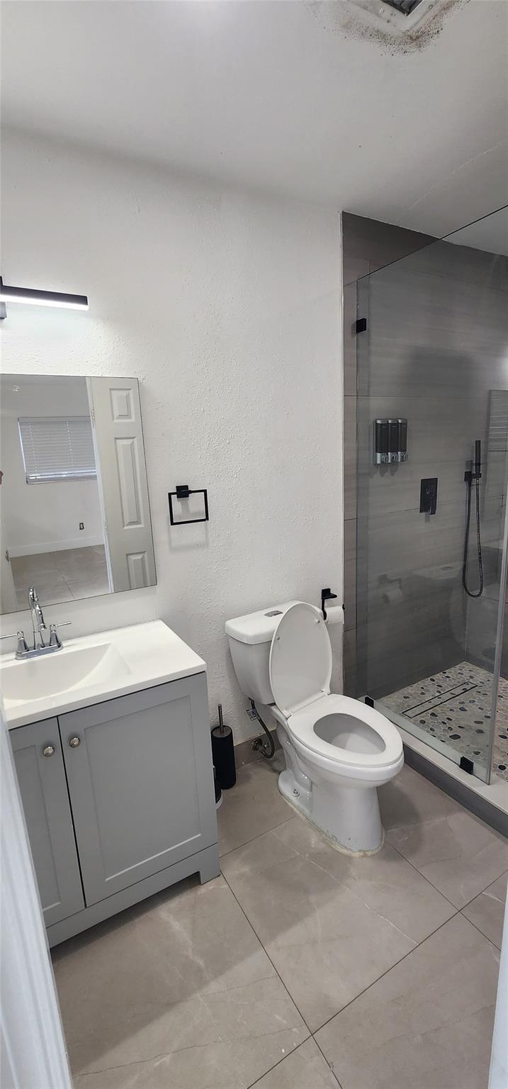 Lauderdale Lakes East Gat - Residential Lease