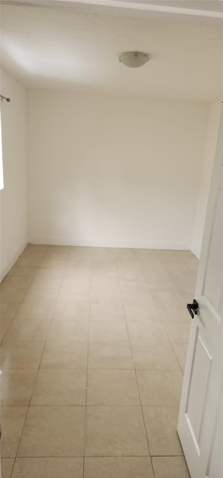 Lauderdale Lakes East Gat - Residential Lease