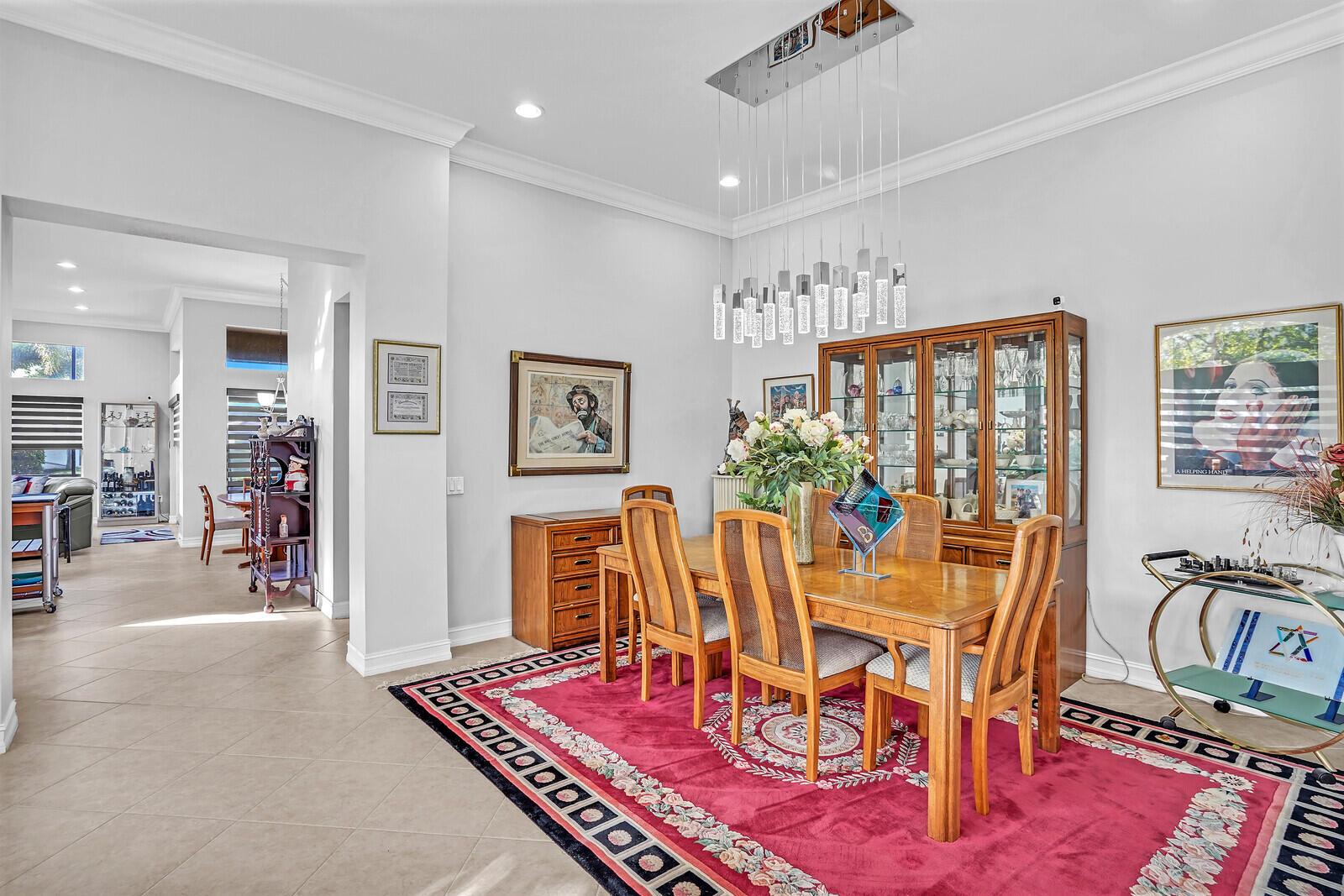 VALENCIA POINTE - Residential