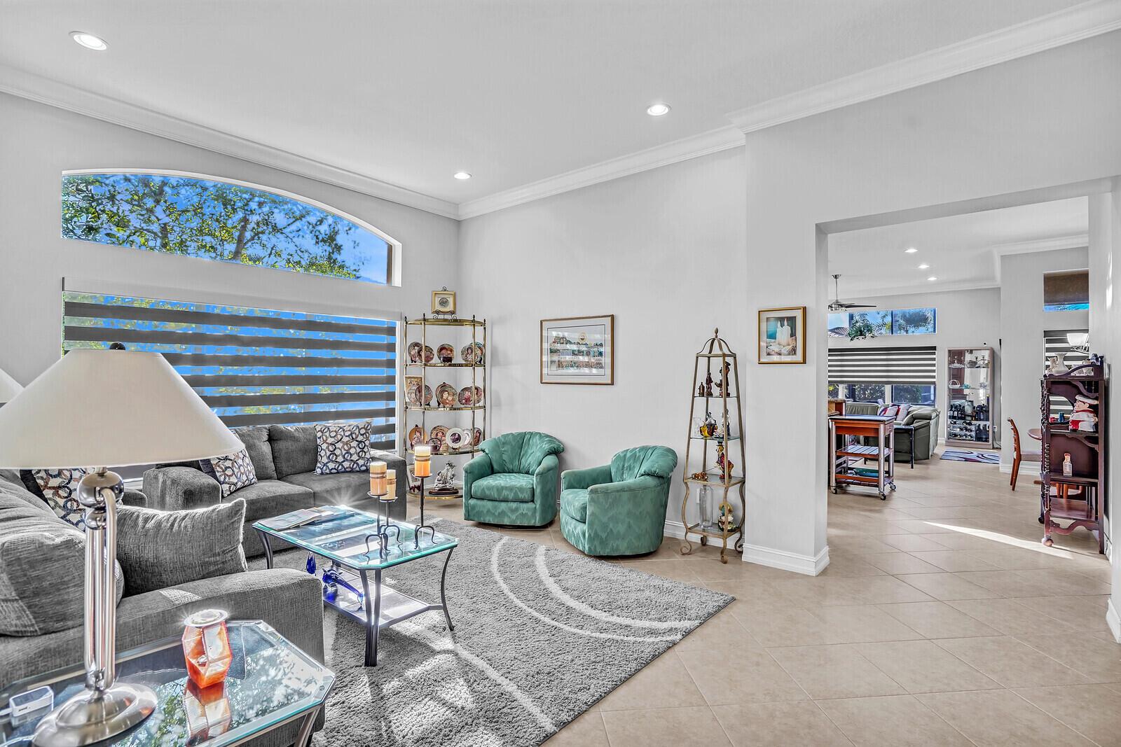 VALENCIA POINTE - Residential