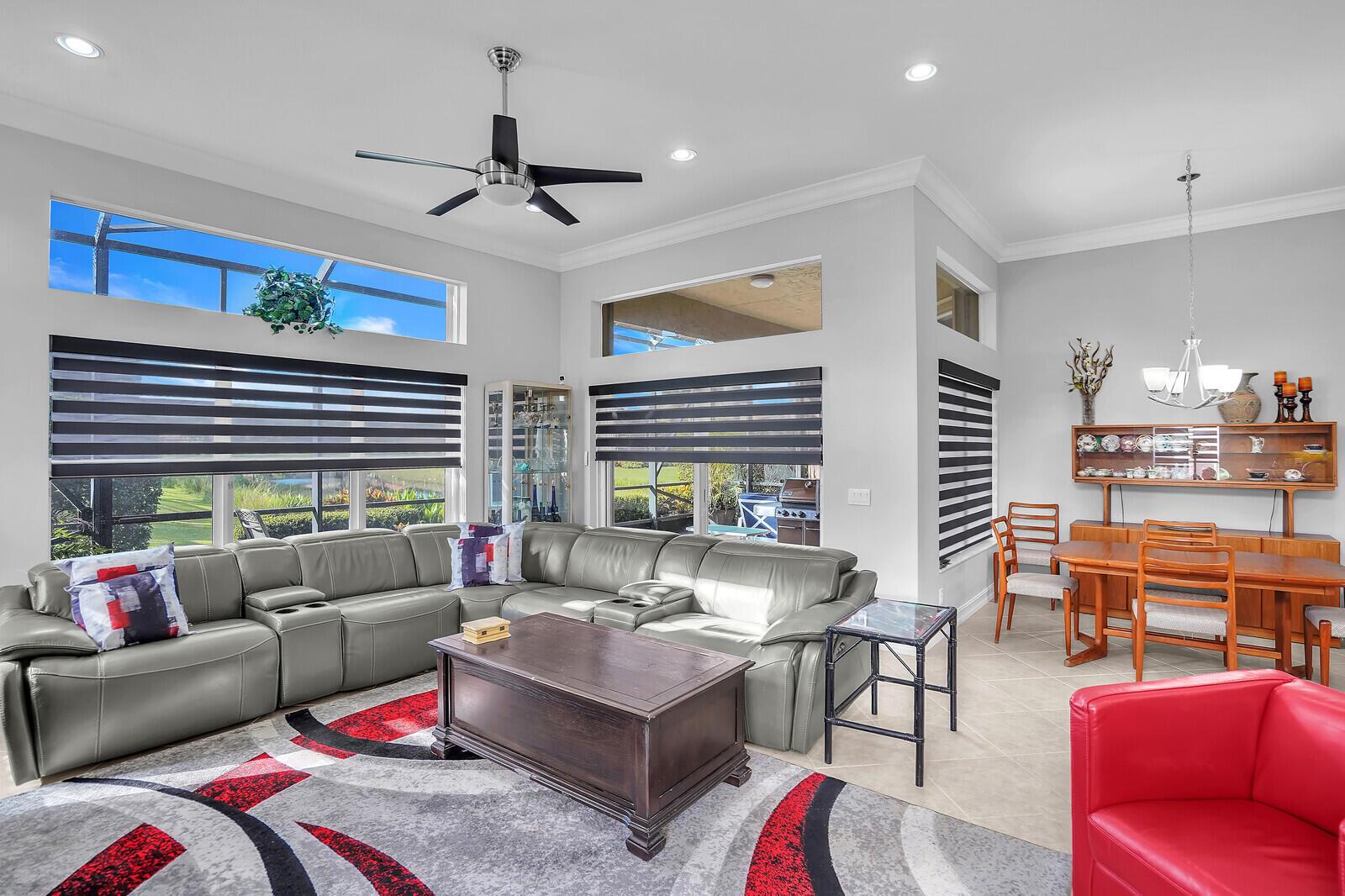 VALENCIA POINTE - Residential
