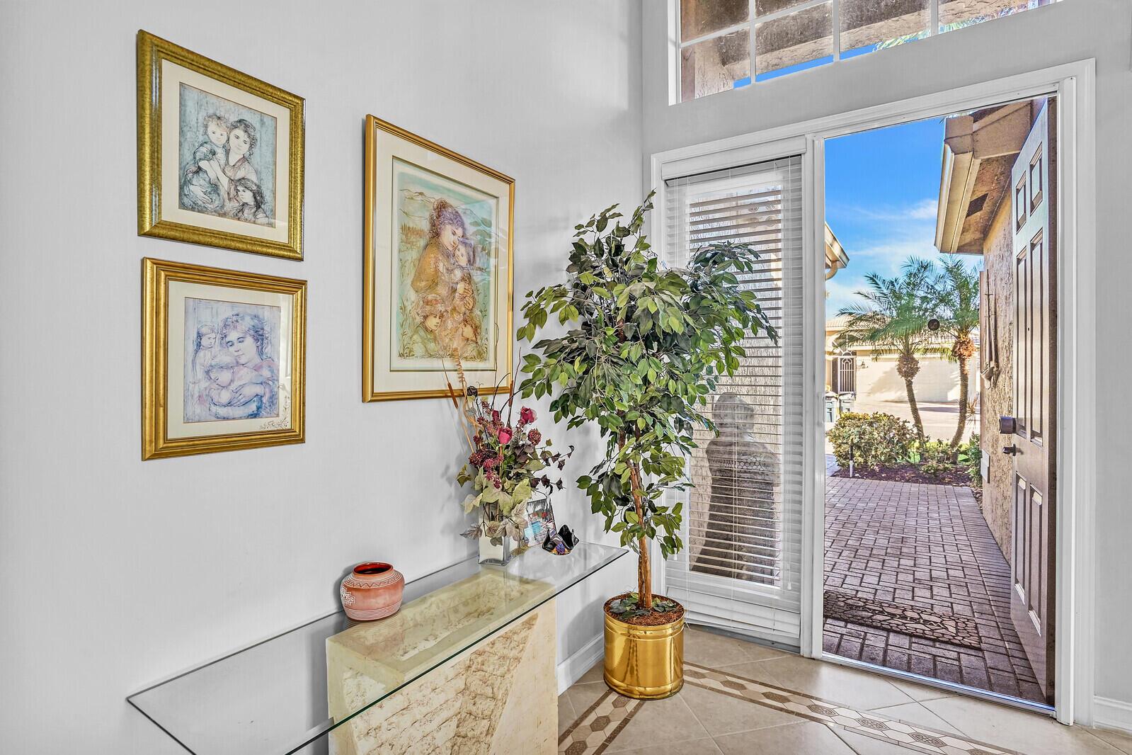 VALENCIA POINTE - Residential