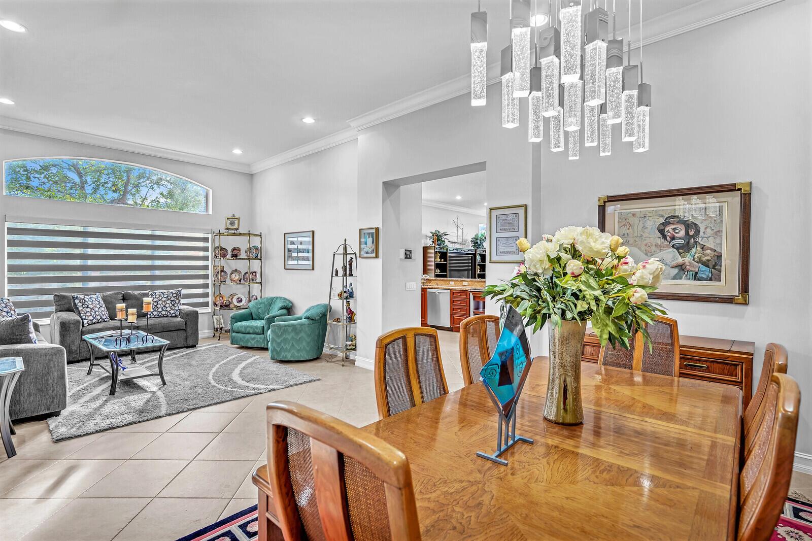 VALENCIA POINTE - Residential