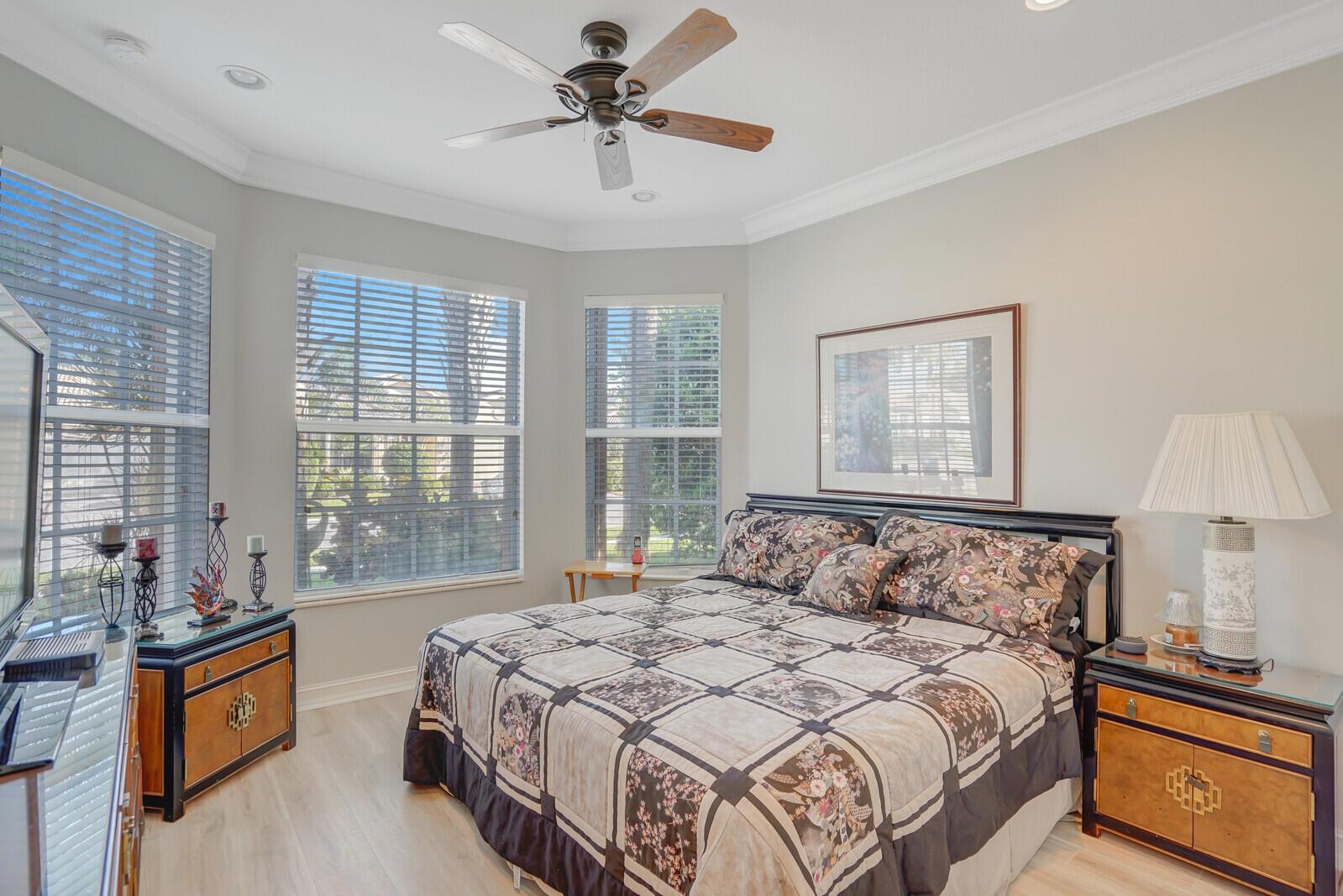 VALENCIA POINTE - Residential