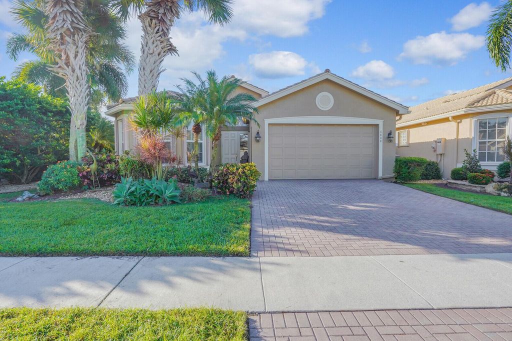 Photo of 6808 Shamrock Trail, Boynton Beach, FL 33437 (MLS # R11133757)