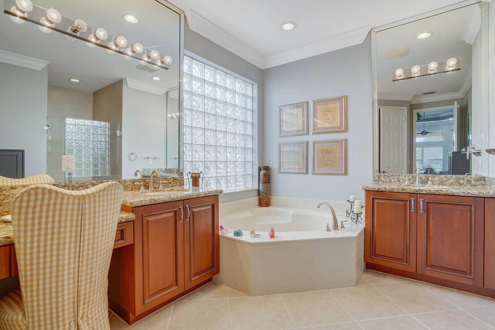 VALENCIA POINTE - Residential