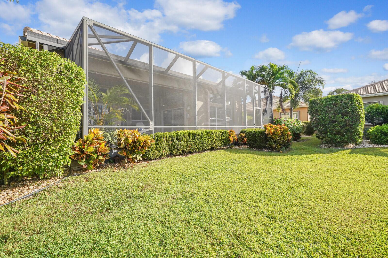 VALENCIA POINTE - Residential