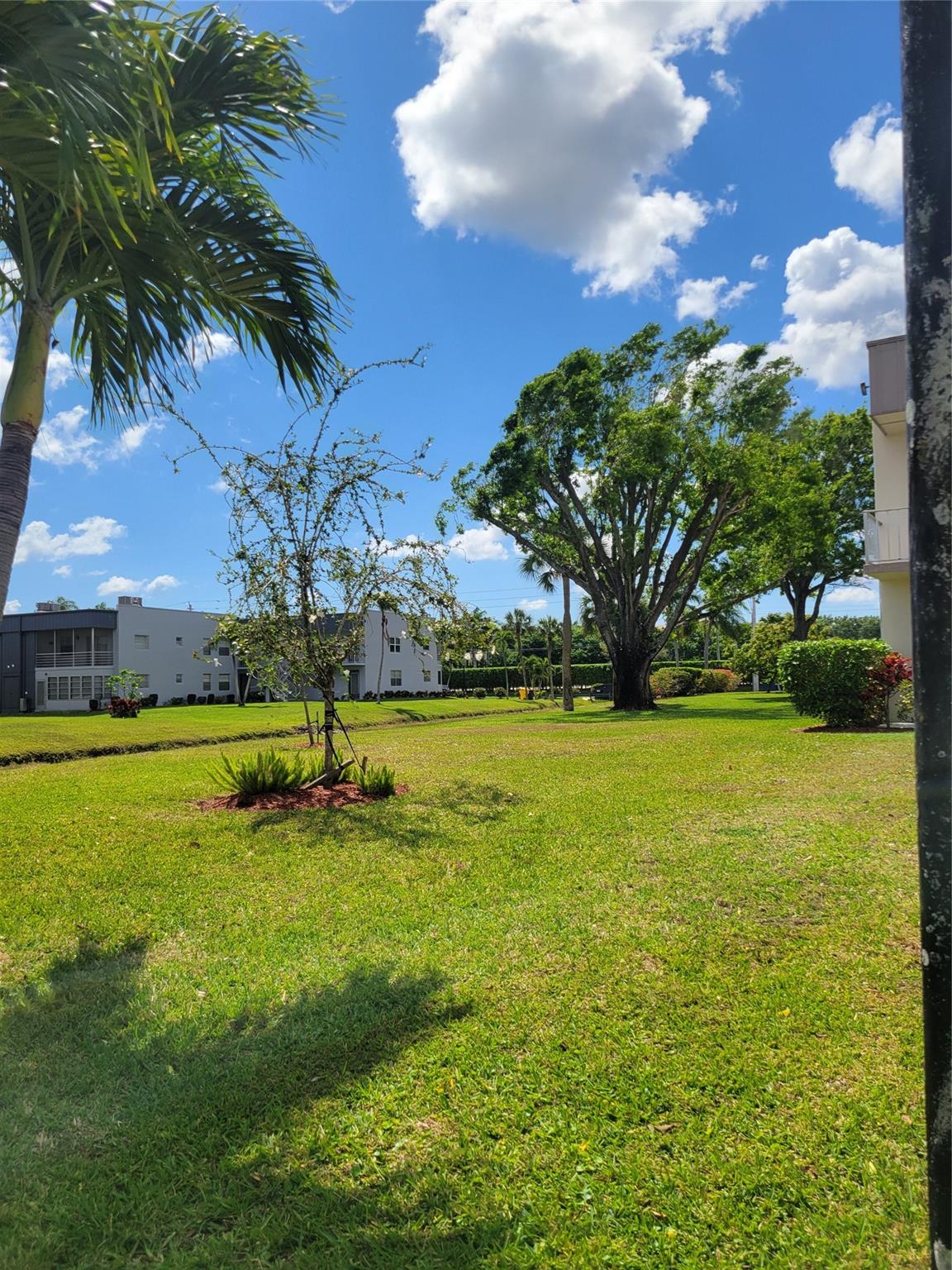 Kings Point Capri A-L - Residential Lease