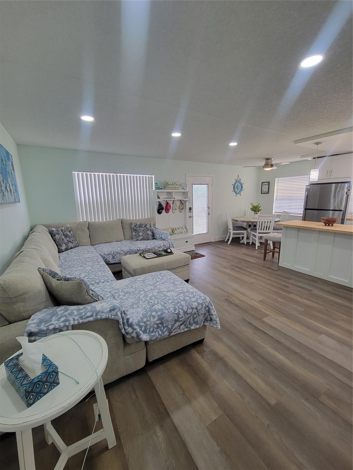 Kings Point Capri A-L - Residential Lease