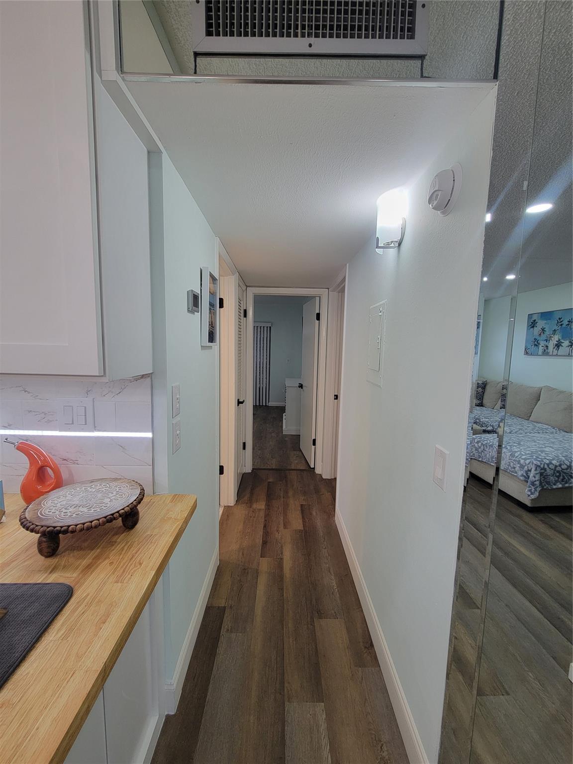 Kings Point Capri A-L - Residential Lease