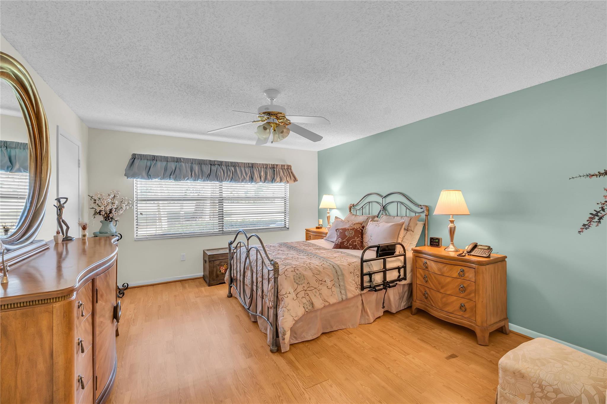 VISTAS OF BOCA LAGO - Residential