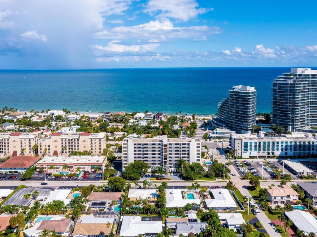 EVERGLADES CLUB - Residential