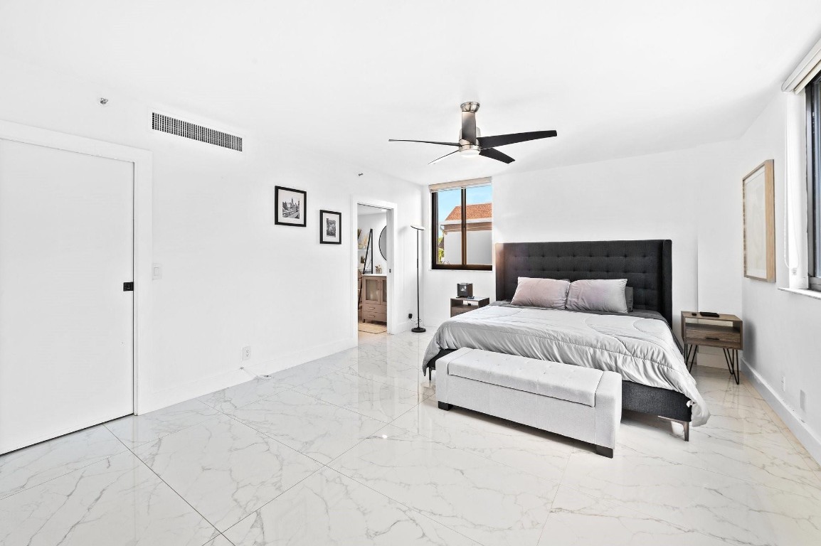 EVERGLADES CLUB - Residential