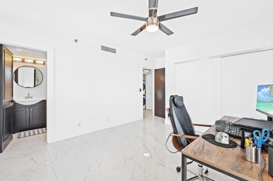 EVERGLADES CLUB - Residential