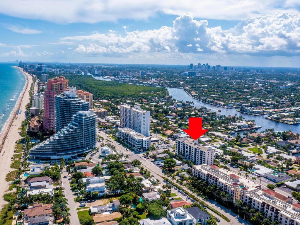 EVERGLADES CLUB - Residential