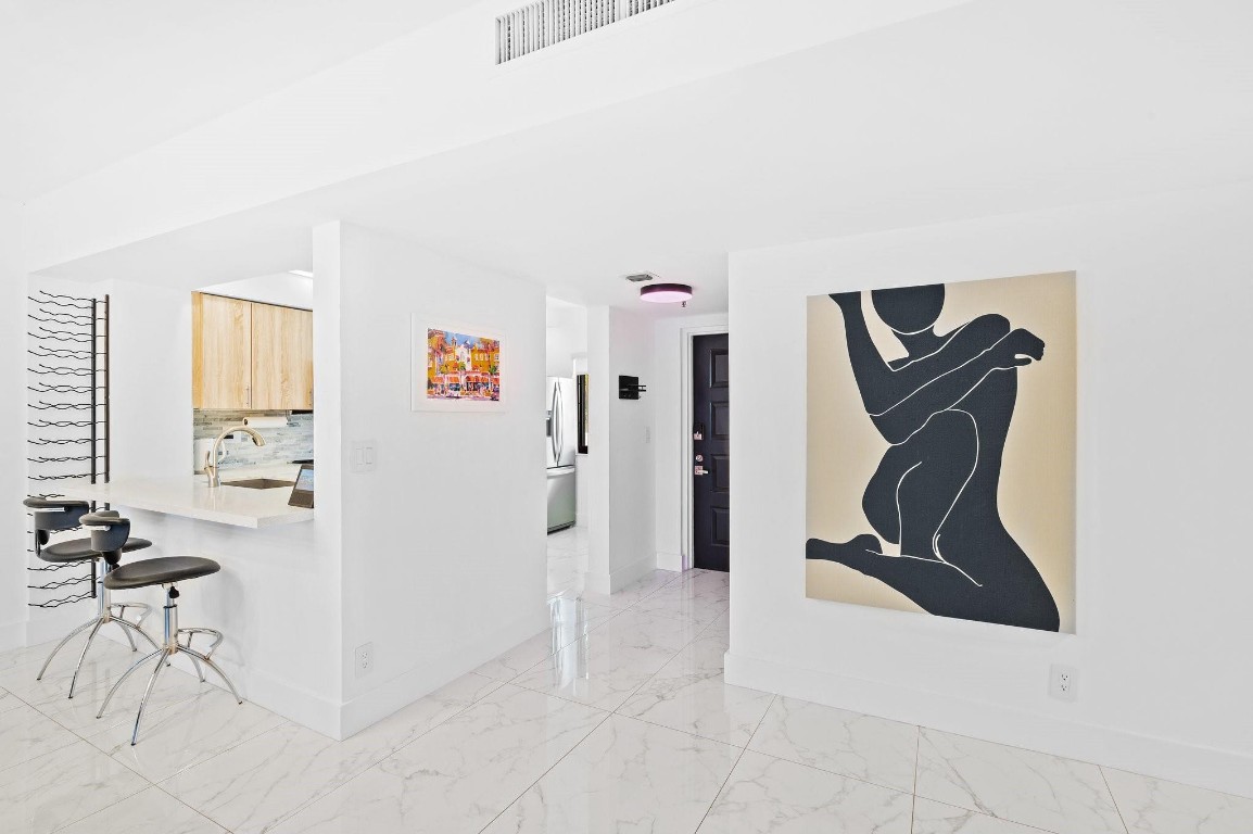 EVERGLADES CLUB - Residential
