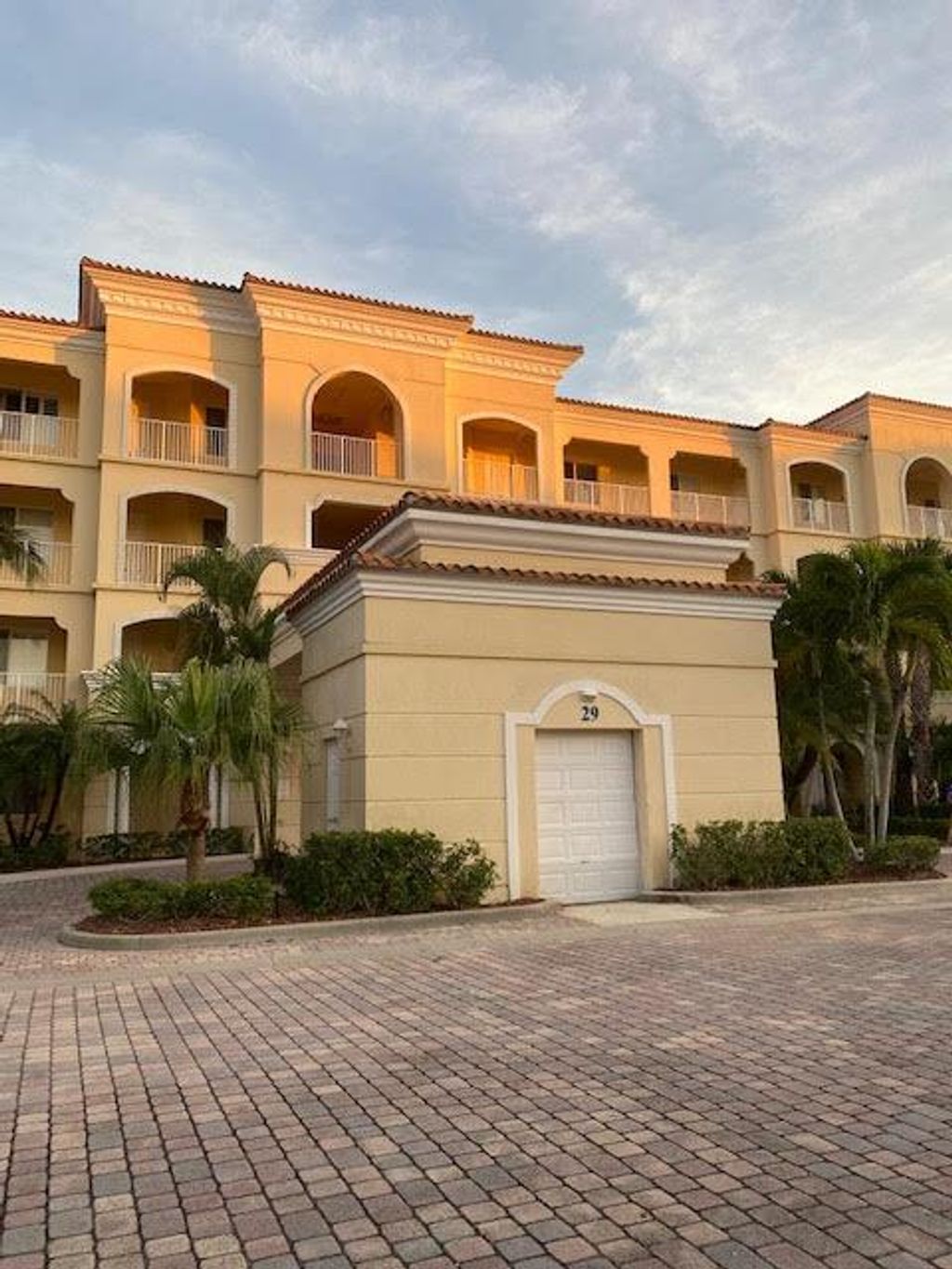 Photo of 29 Harbour Isle Drive W #203, Fort Pierce, FL 34949 (MLS # R10795266)