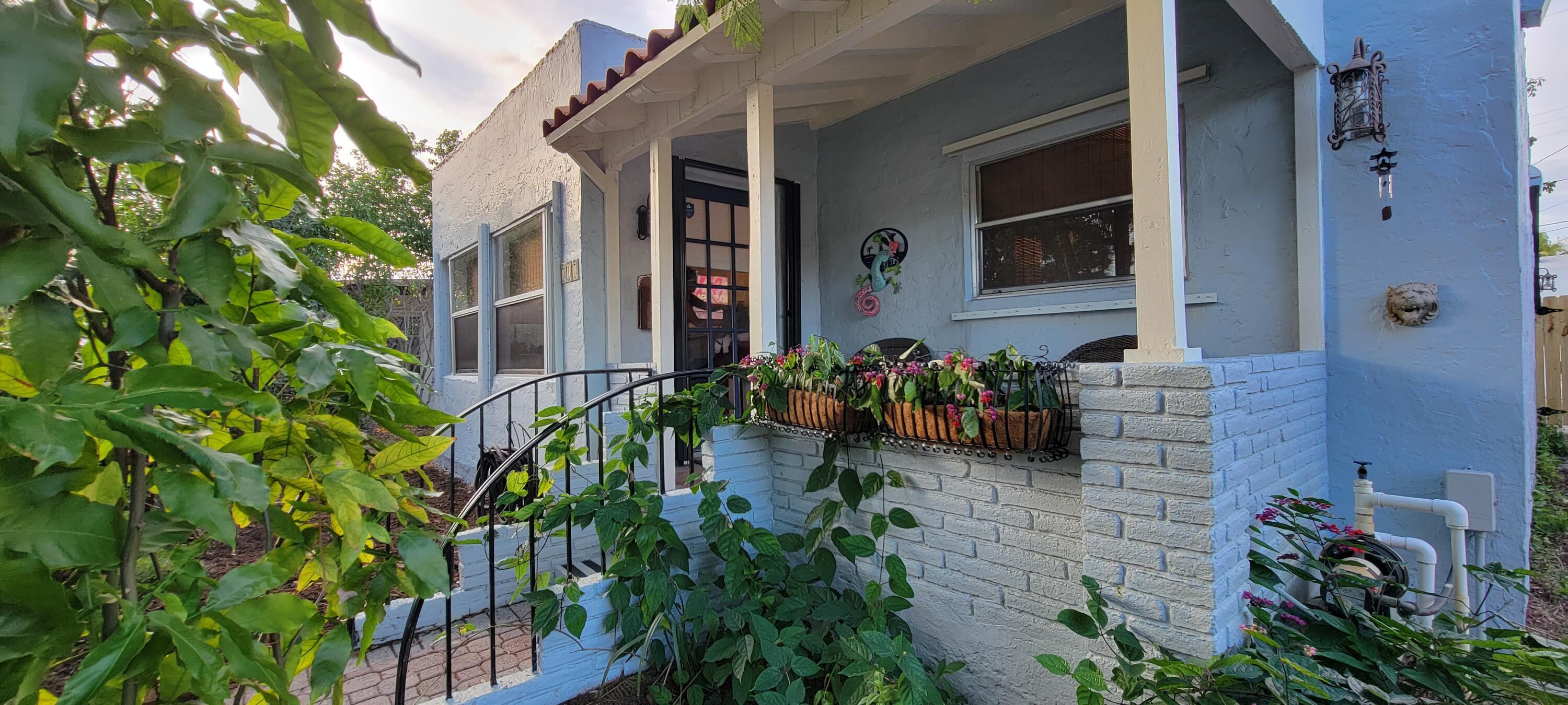 717 Macy Street