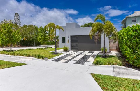 A home in Lake Worth Beach