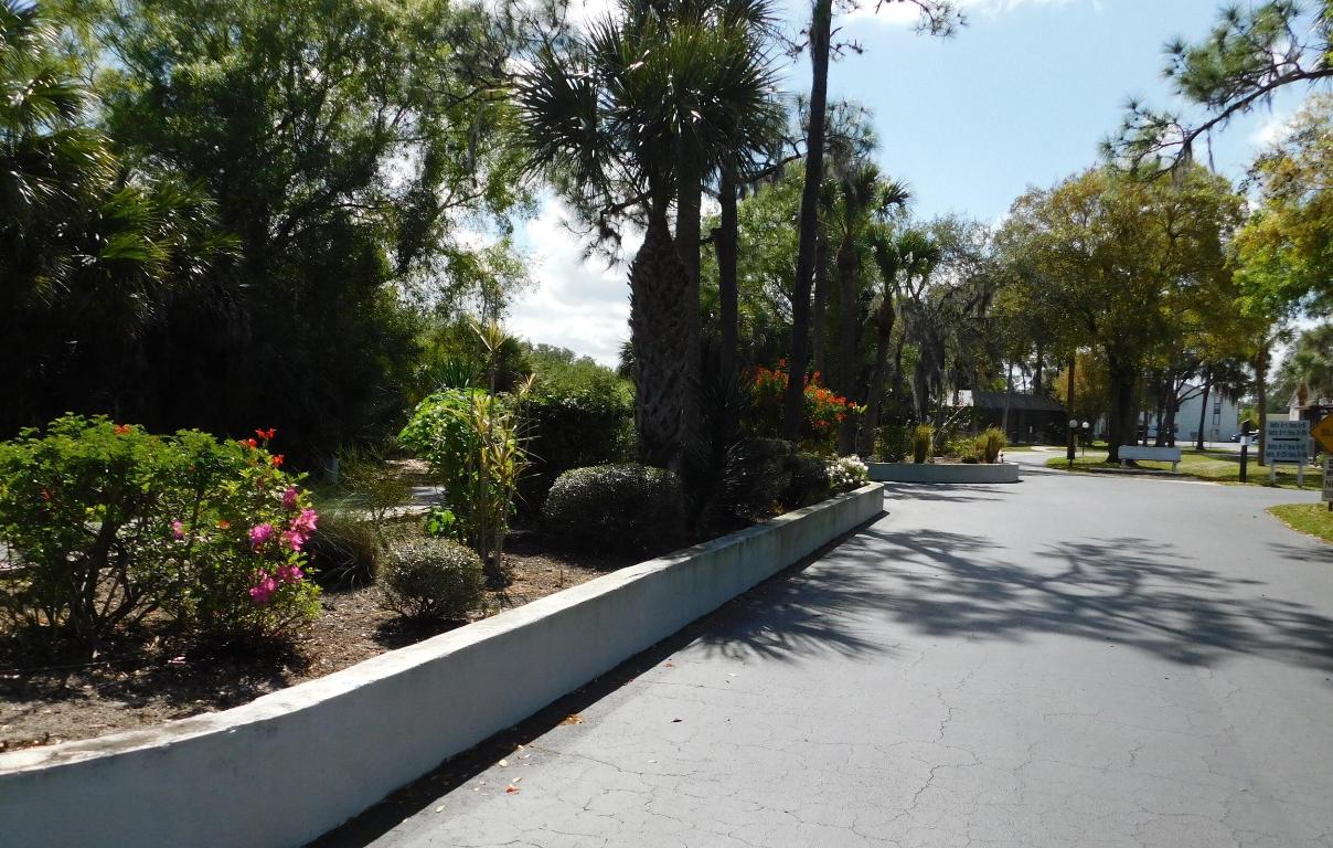 WESTCHESTER WOODS - Residential Lease